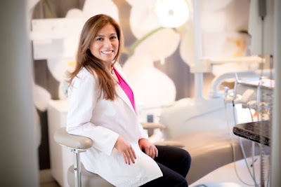 Dr. Carmen Maco