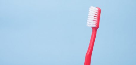 How to Clean Your Toothbrush